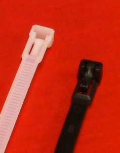 TZD35/8C Taśma Zac. demont.czar. UV 350x7,5 5354