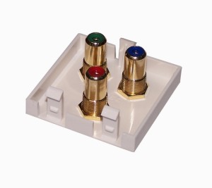 ADA-H015 Adapter 45x45 3x Gn RCA-RCA RGB gold