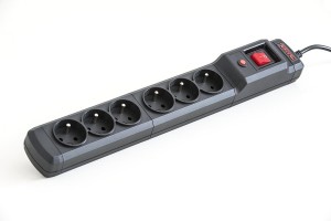 Listwa zabezpieczająca Multi M6 4,5M CZARNA ARMAC